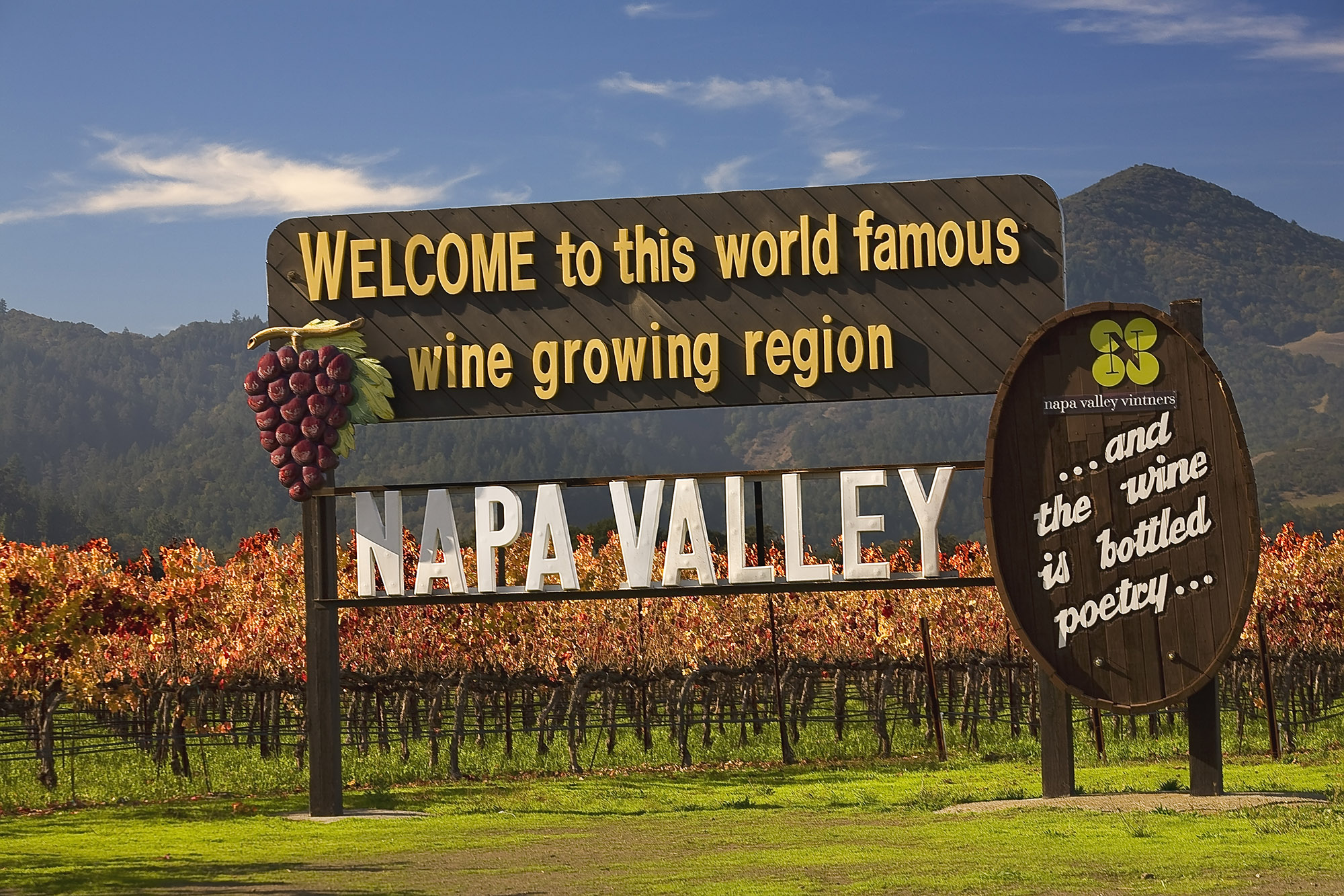 Entrance Sign Vineyards Napa California